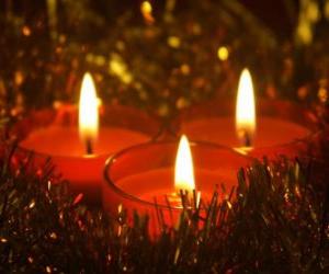 Puzzle Τρία κεριά Χριστούγεννα με φυτίλι που καίγεται